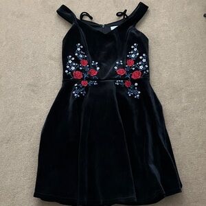 Francesca's Collections Black Velvet Dress with Red and White Embroidery